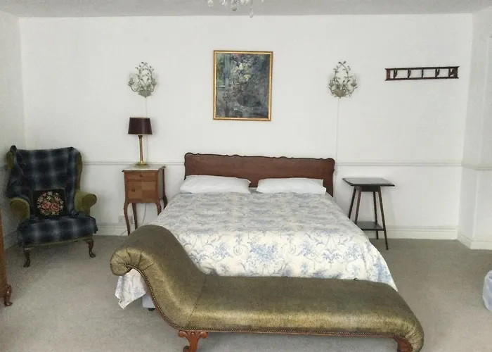 Garden Flat 1