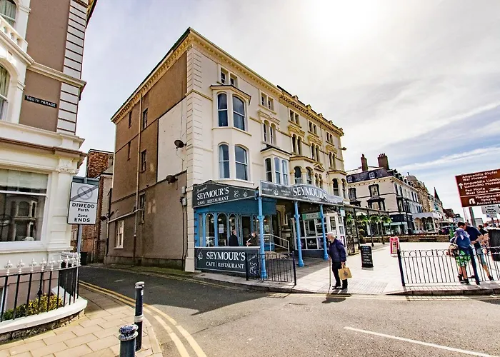 Montague House Apartments