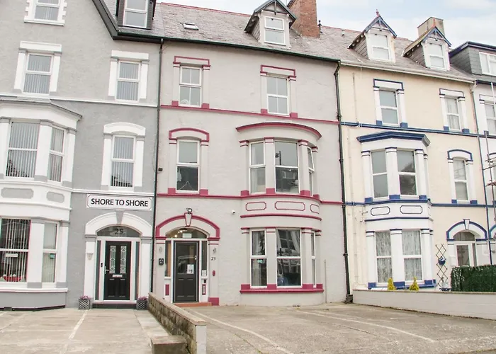 23 Deganwy Avenue