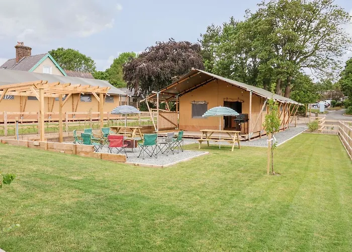 Mad Molly Lodge