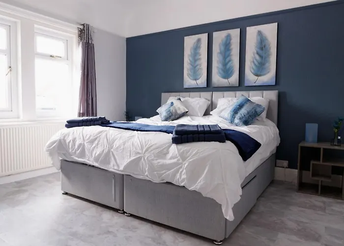 Lovely,Cosy Beachside Cottage 2- Perfect Location