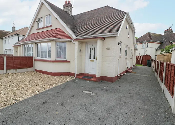 Maesdu Cottage