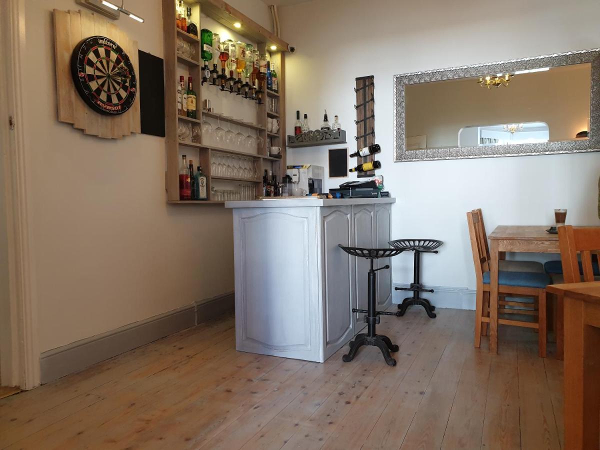 Glascoed Guest house 4*