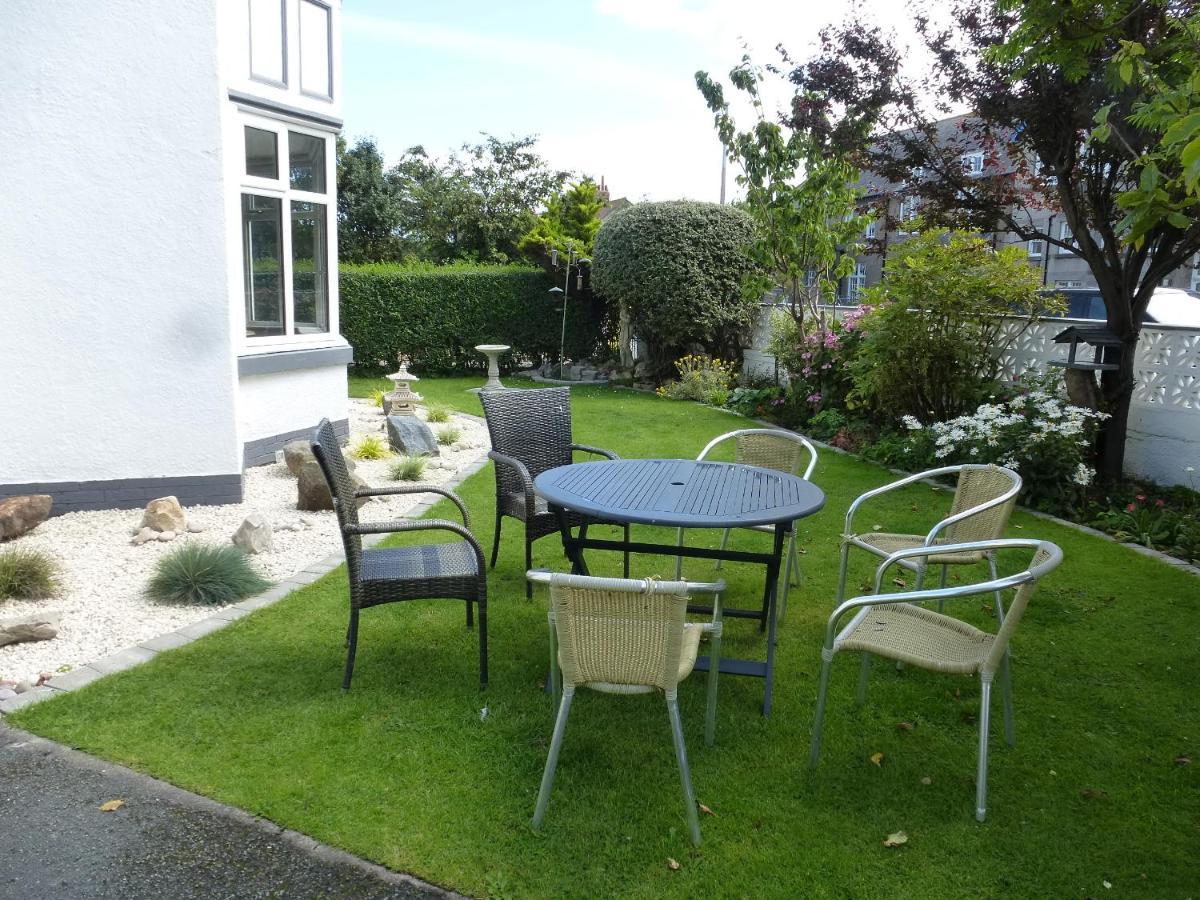 The Kenmore 3* Llandudno
