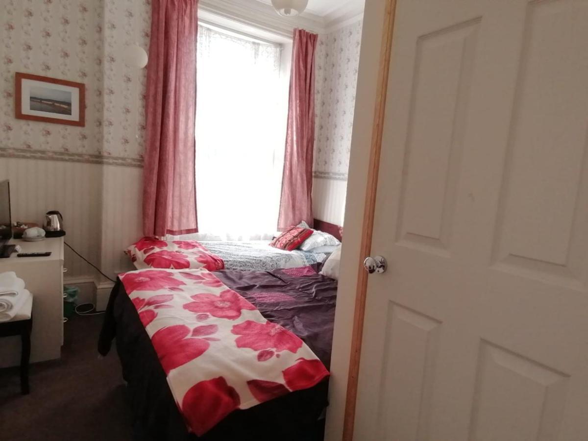 Overton 3* Llandudno