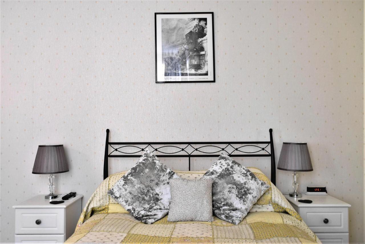 The View (adults Only) Bed & Breakfast