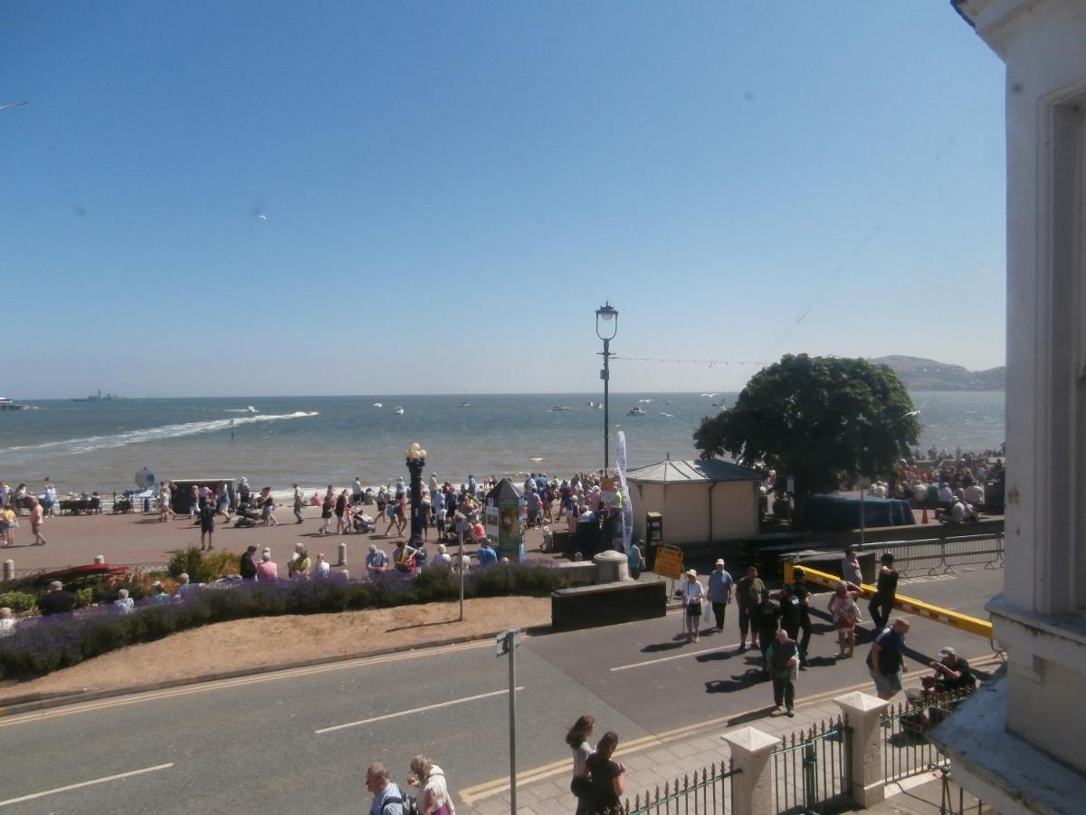 Apartment Beachfront 2nd Floor Llandudno
