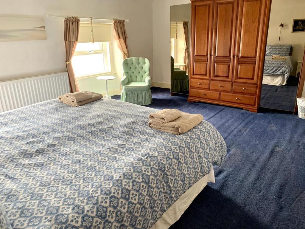 Glan Y Mor House Holiday home *