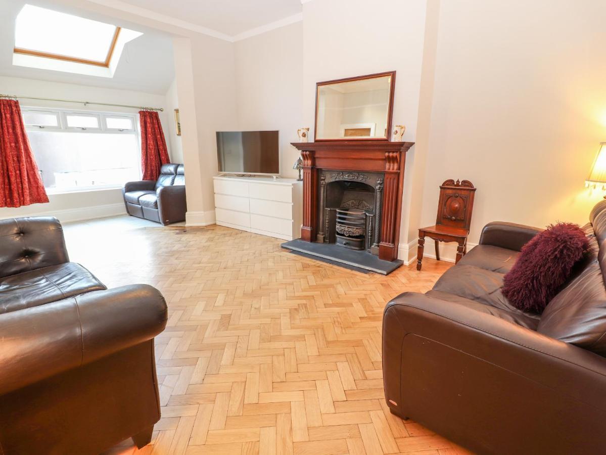 Livingstone House Holiday home Llandudno