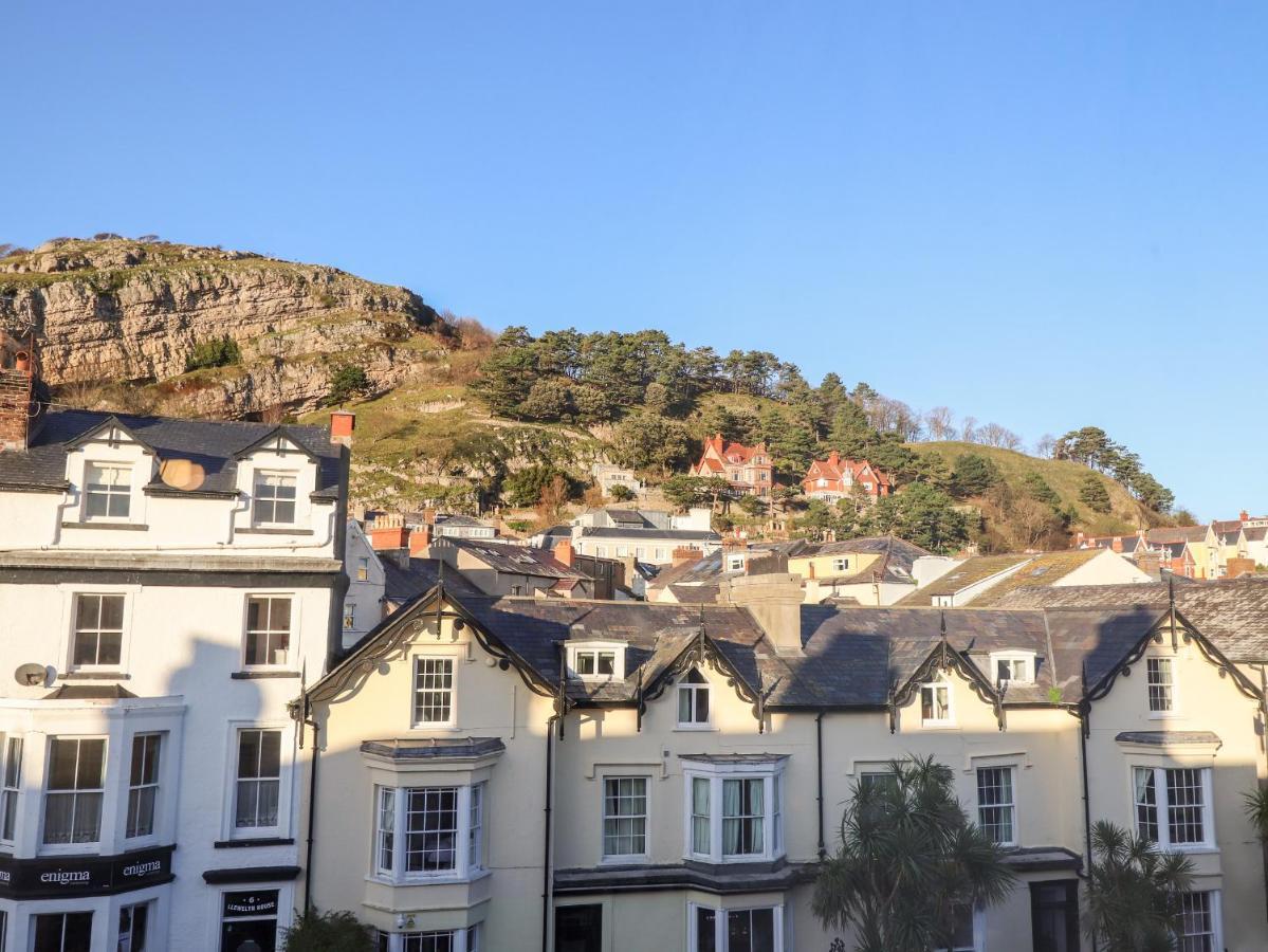 Livingstone House Llandudno