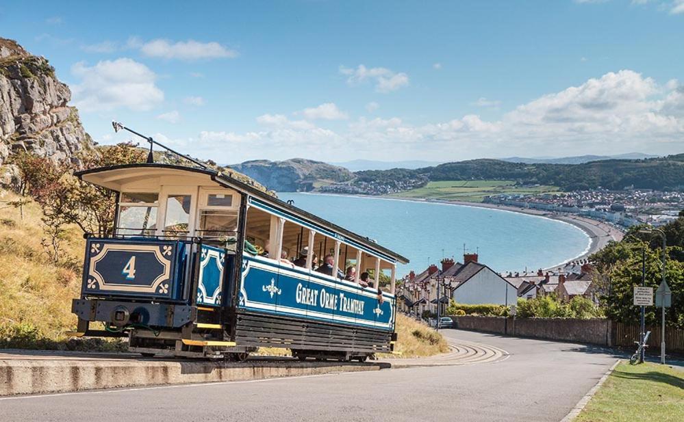 Sea Nest By Seaside * Llandudno