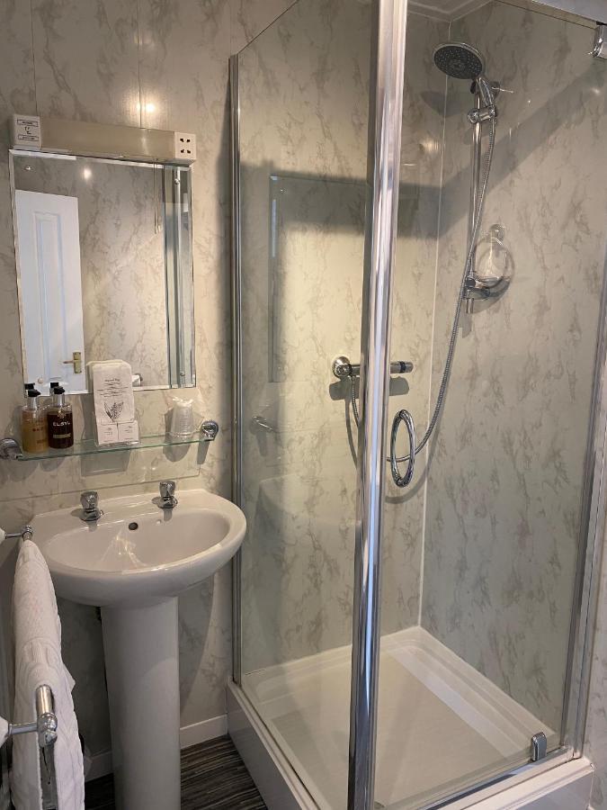 Bed & Breakfast The Clovelly 4*