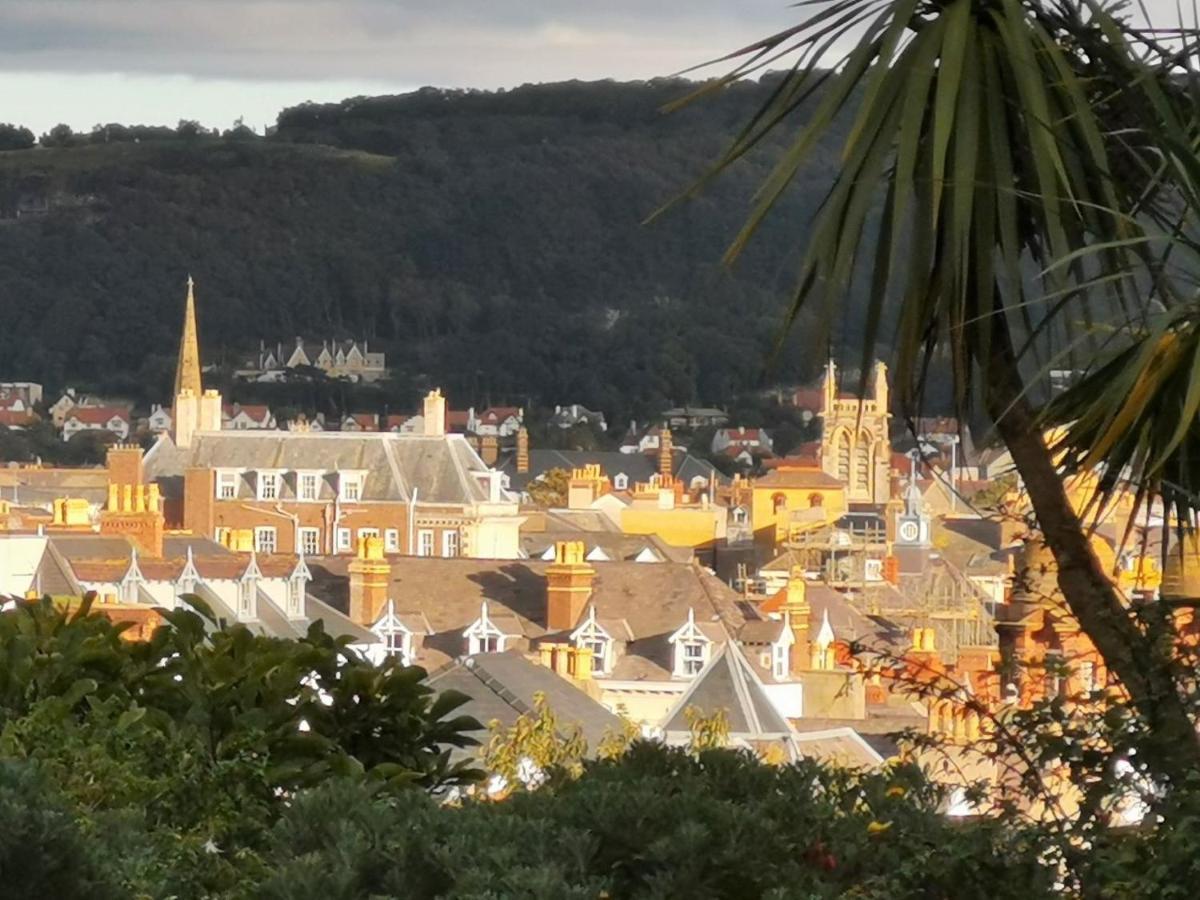 Bron Orme Private Guest house Llandudno