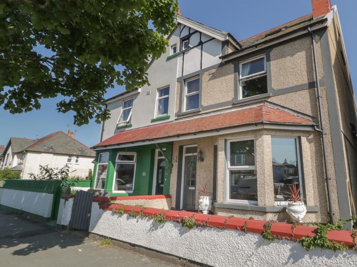131 Trinity Avenue *