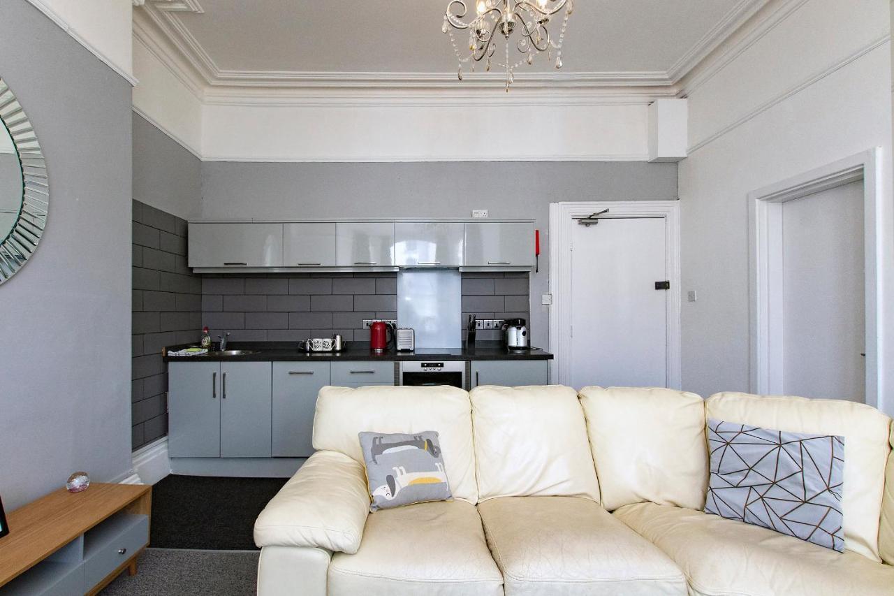 Montague House Apartment Llandudno