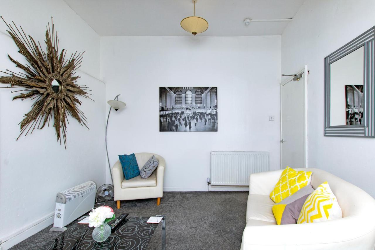 Montague House Apartment Llandudno