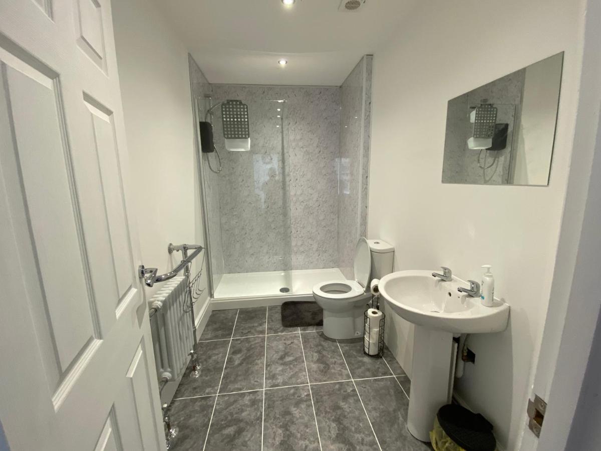Spacious First Floor 3 Bed Mostyn Street Llandudno