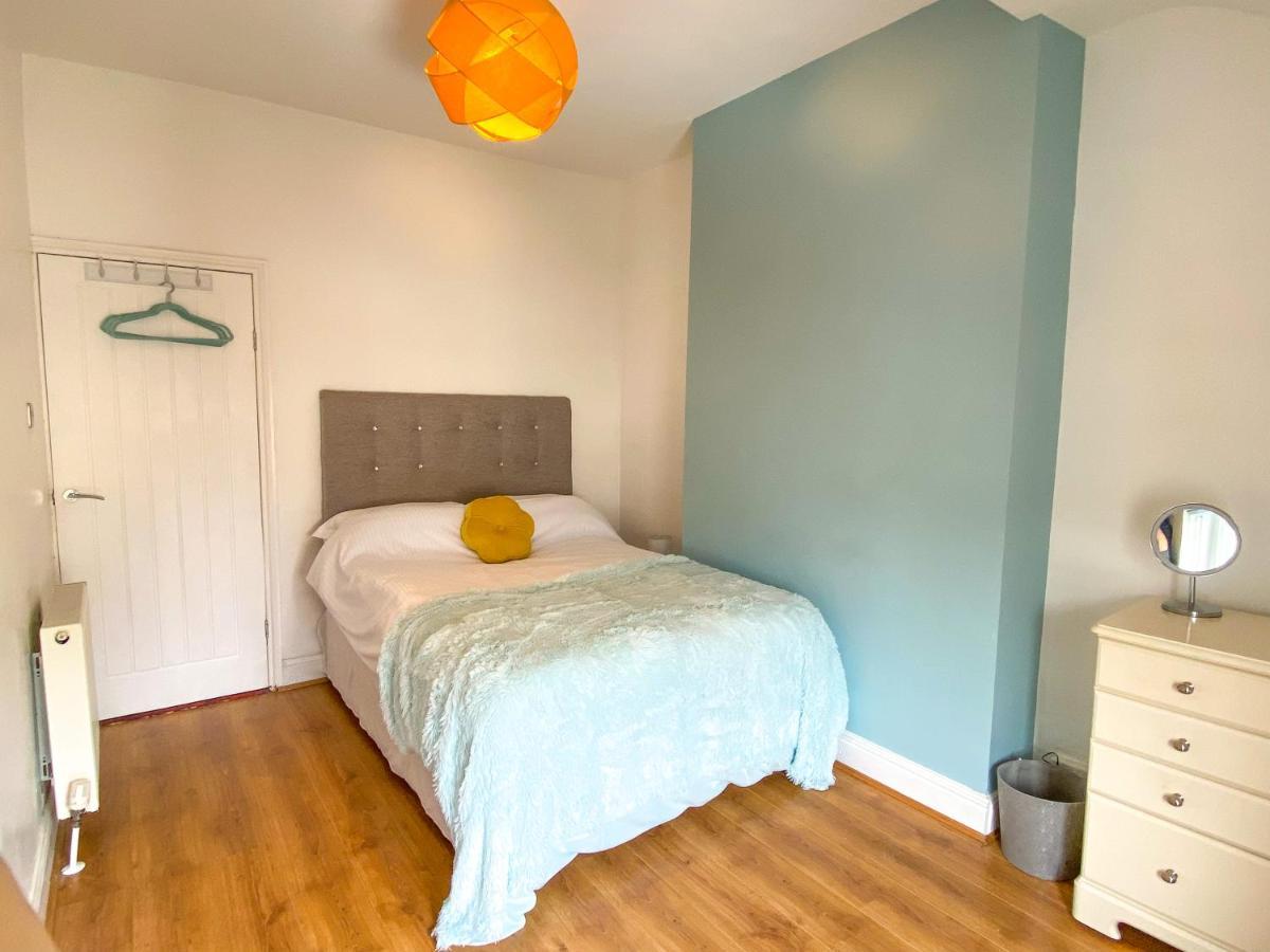 Apartment 'llandudno Central' - 2 Bed Luxury Flat, Close To Town And Beaches