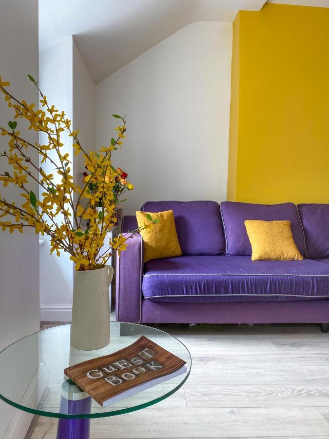 Apartment 'llandudno Central' - 2 Bed Luxury Flat, Close To Town And Beaches *