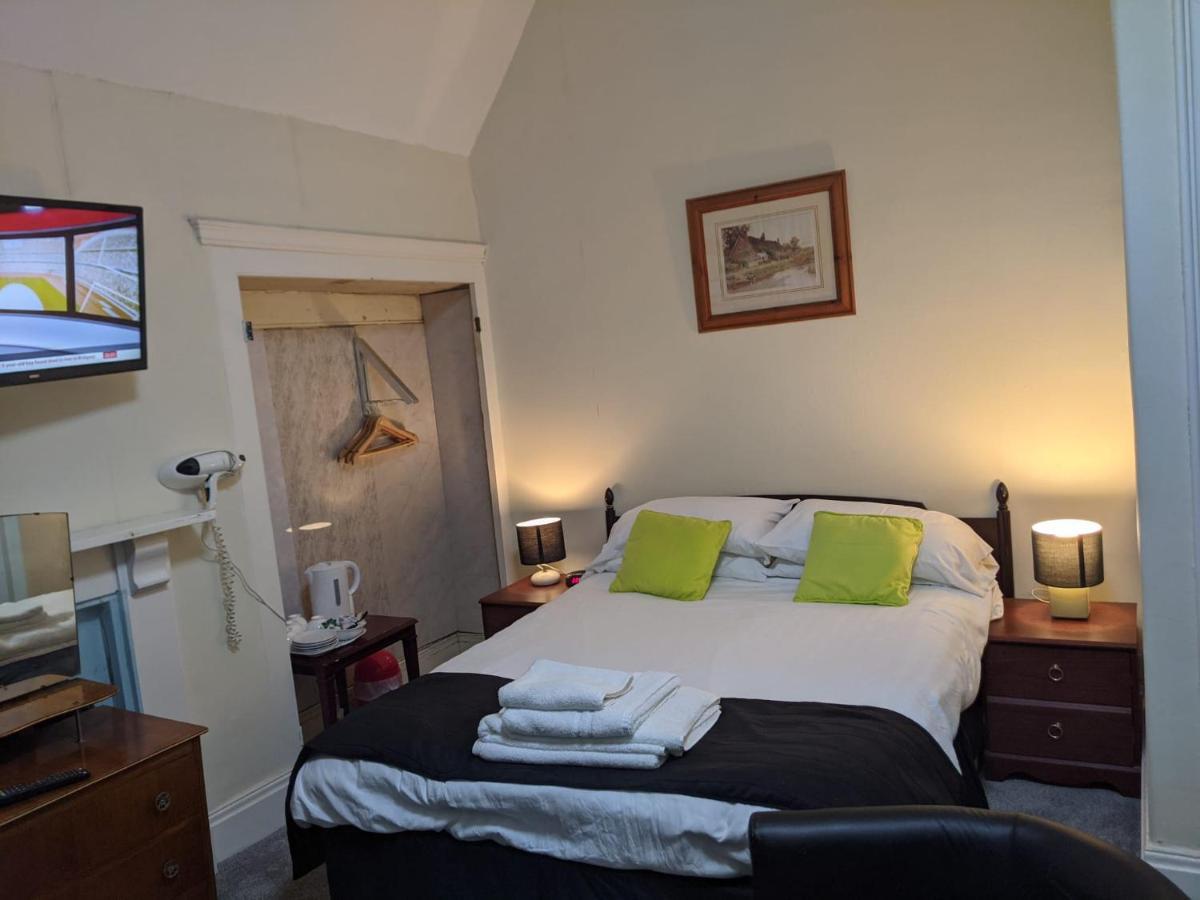 Overton Hotel 3*
