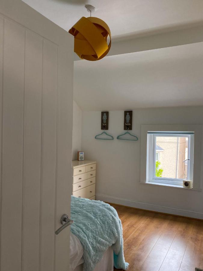 'llandudno Central' - 2 Bed Luxury Flat, Close To Town And Beaches