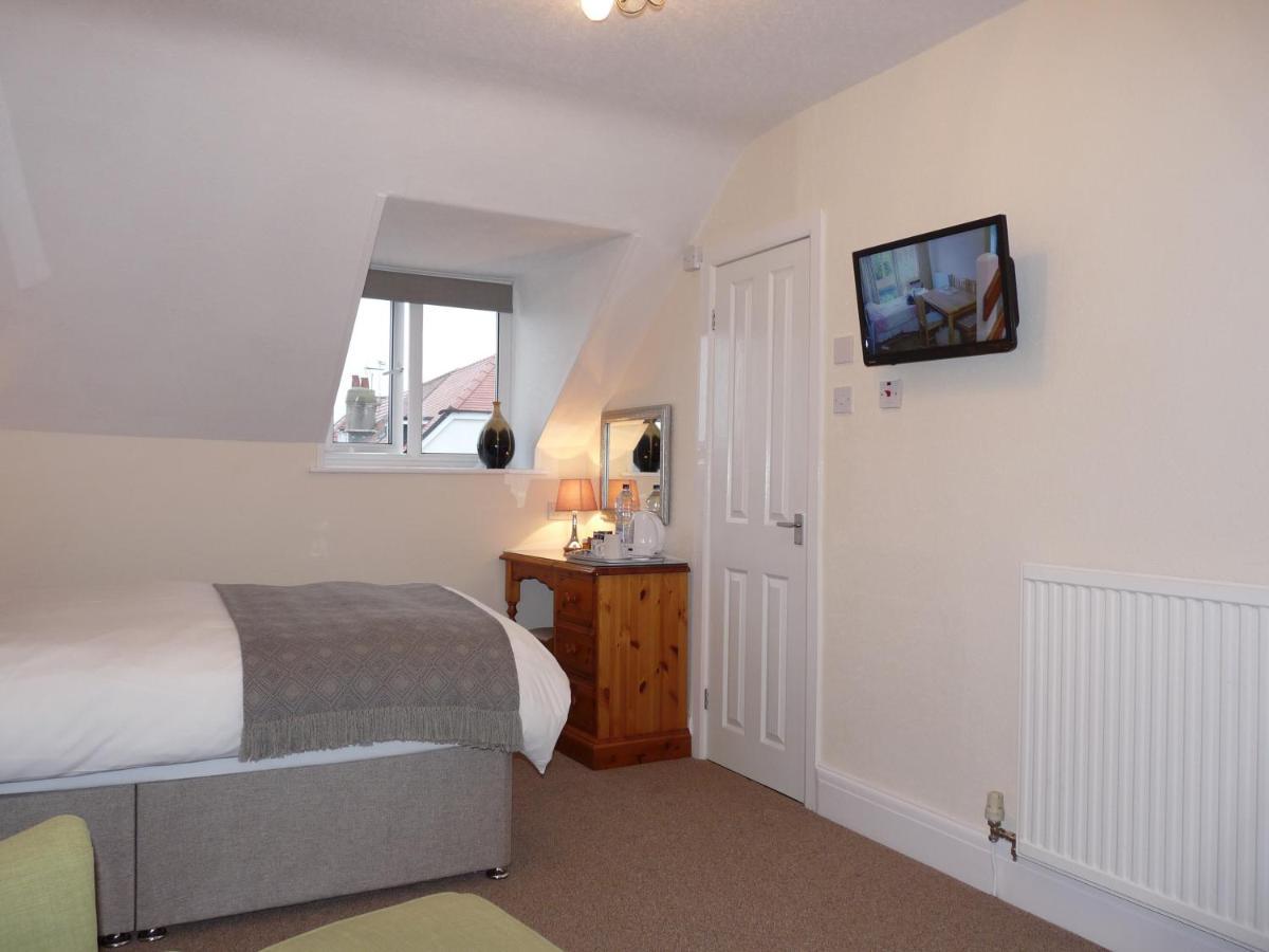 The Cliffbury 4*