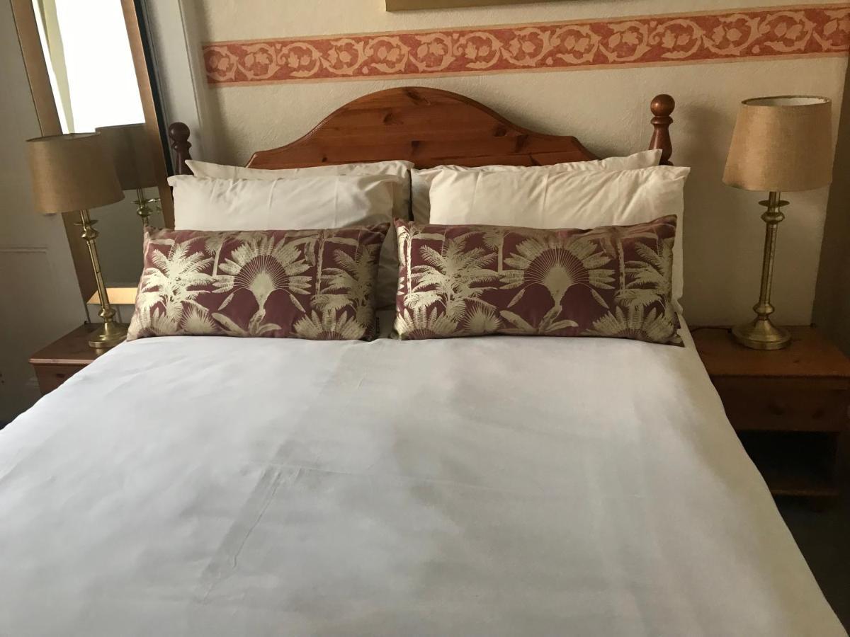 Bed & Breakfast Lakelands Guest House