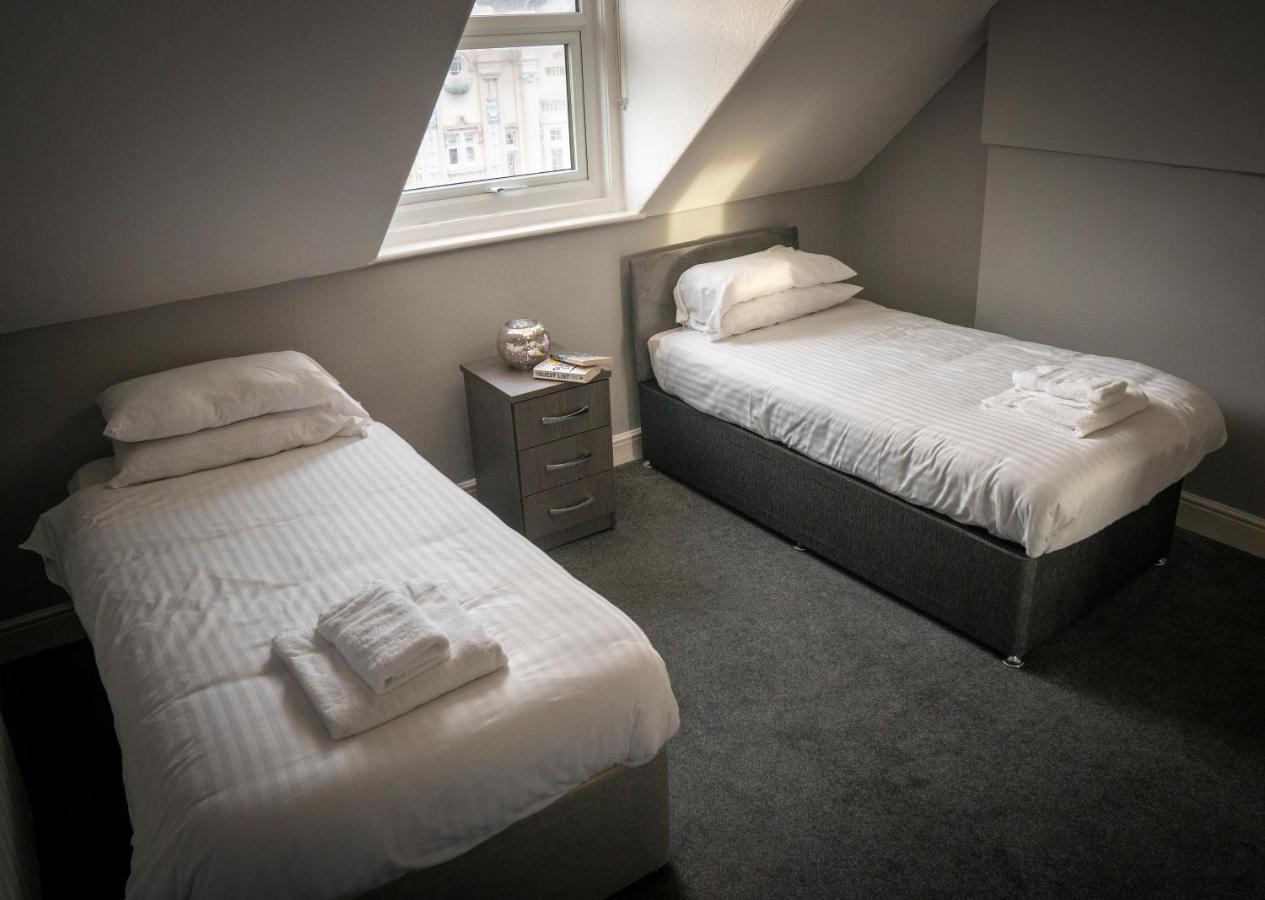 Cornerhouse Apartment *
