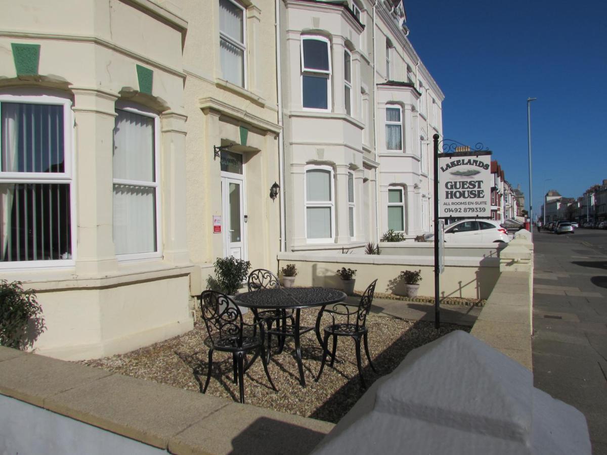 Lakelands Guest House * Llandudno