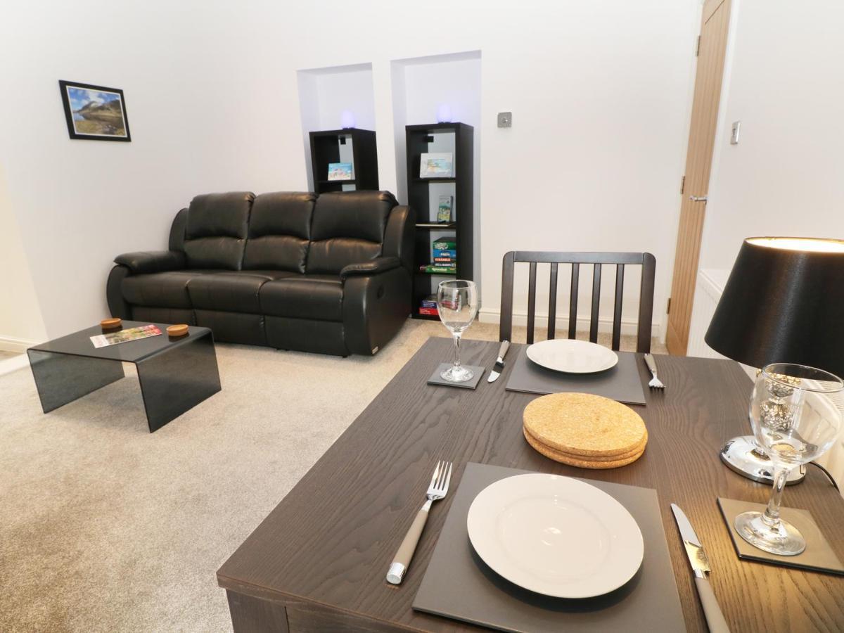 Apartment Orme Court *
