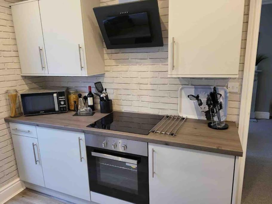 Willesden, Flat1 Lovely Spacious 1 Bedroom Flat, Heart Of Apartment *