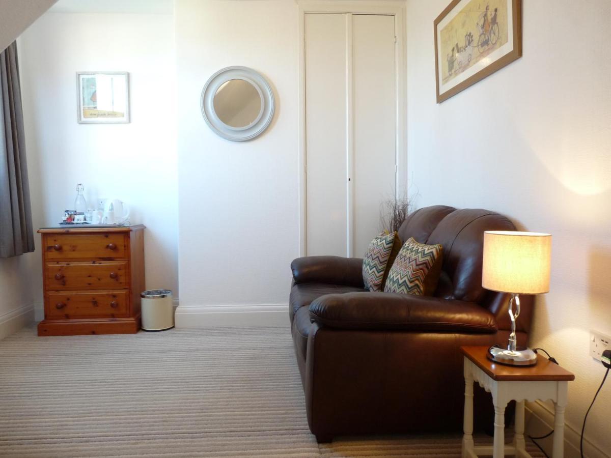The Cliffbury Guest house 4*