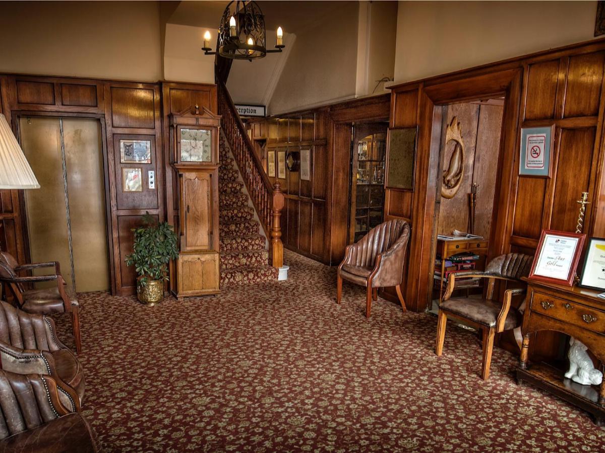Hotel Dunoon