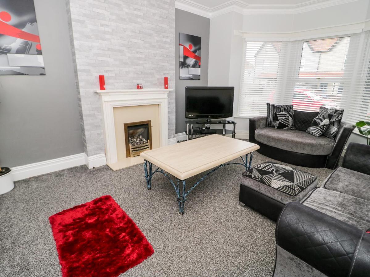 131 Trinity Avenue * Llandudno