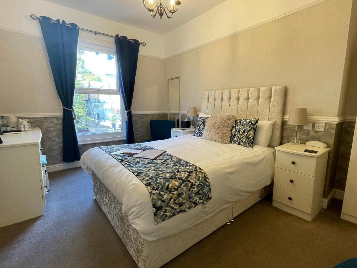 Guest house Lynton House