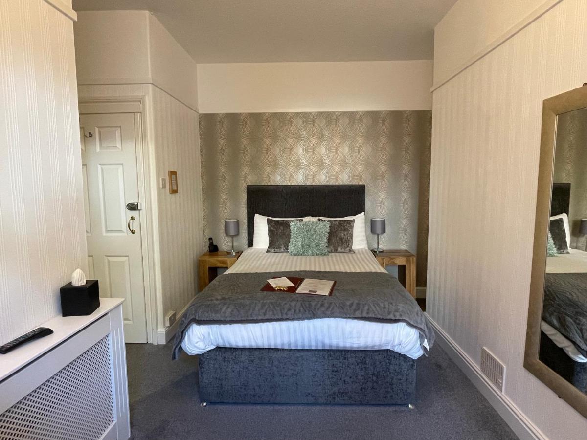 Lynton House 4* Llandudno