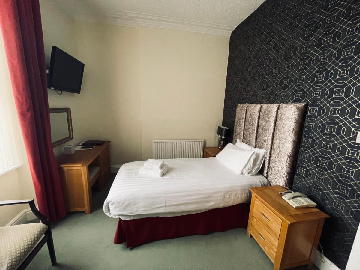 Merrion 3*