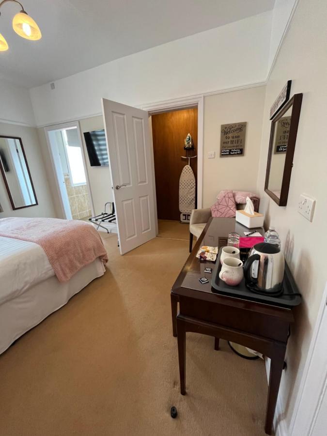 Guest house Between The Bays Exclusively For Adults Llandudno