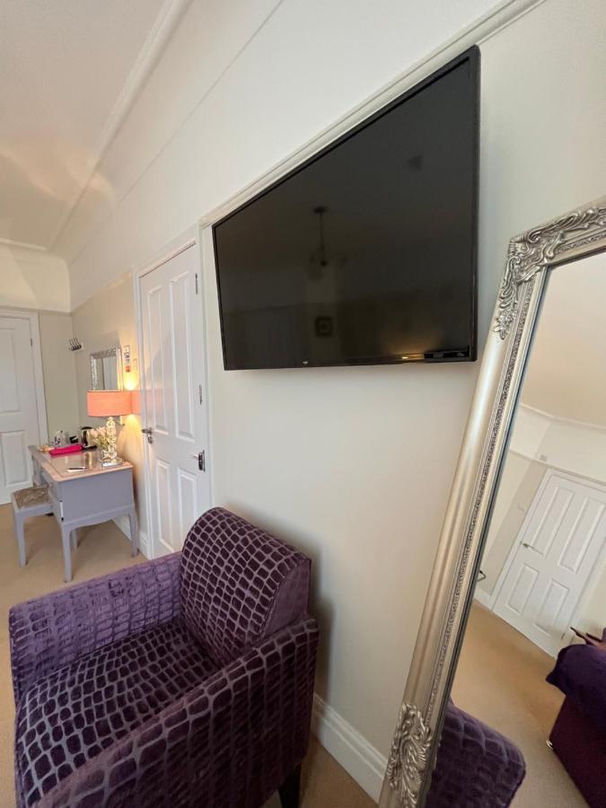 Between The Bays Exclusively For Adults Guest house Llandudno