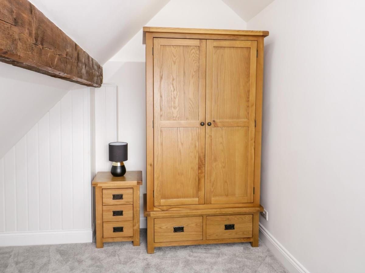 10 Carmen Sylva Road Apartment
