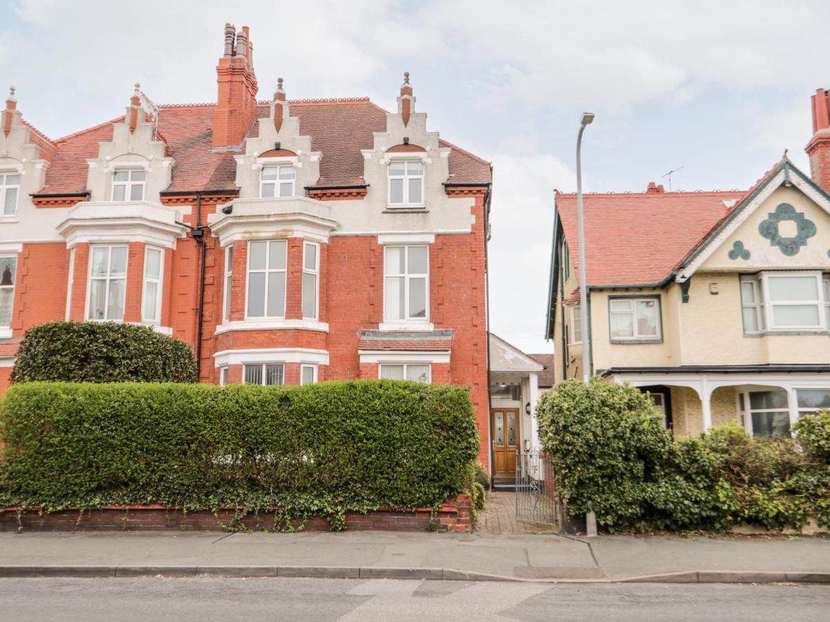 10 Carmen Sylva Road Llandudno