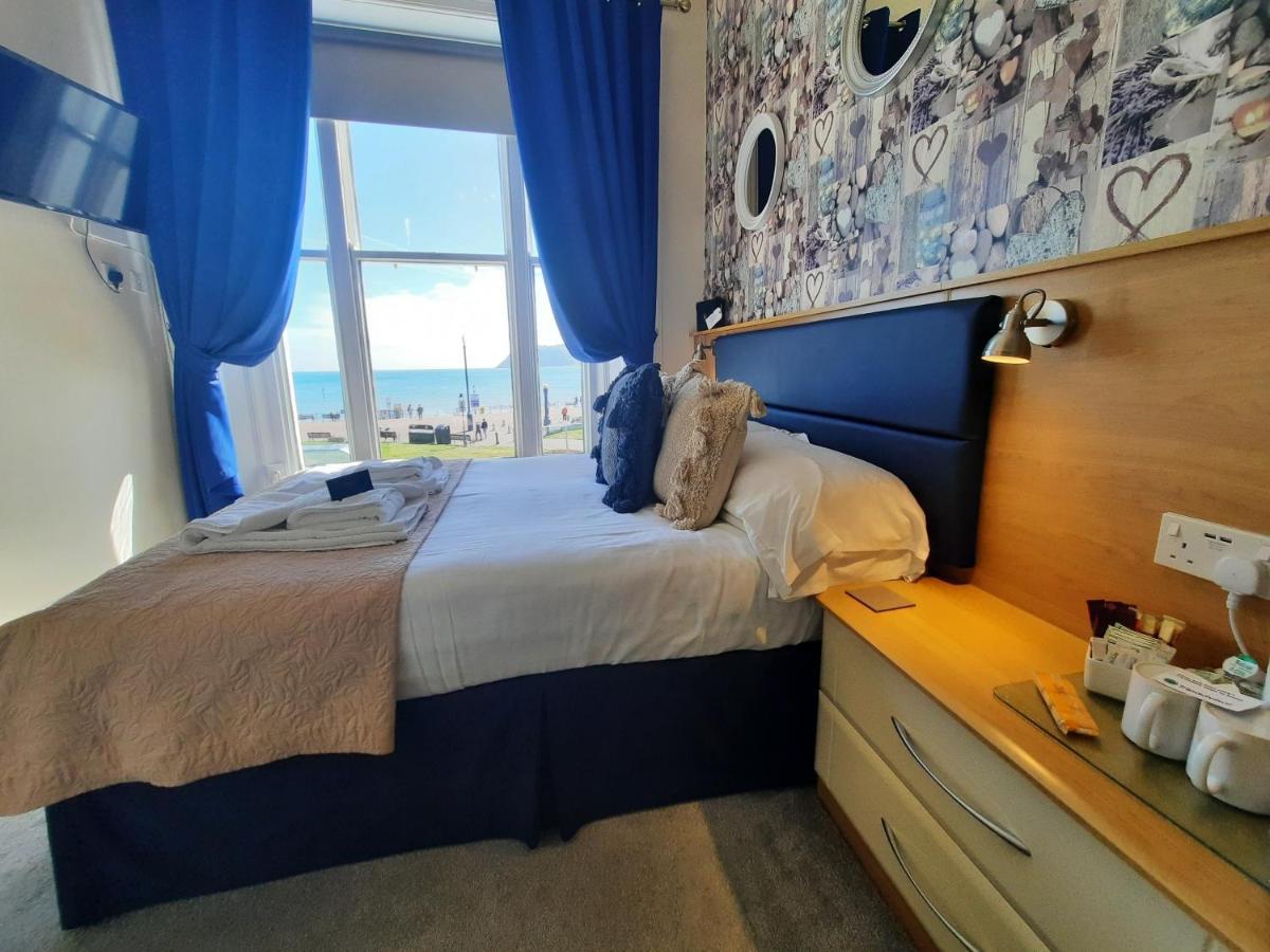 Hen Dy Llandudno