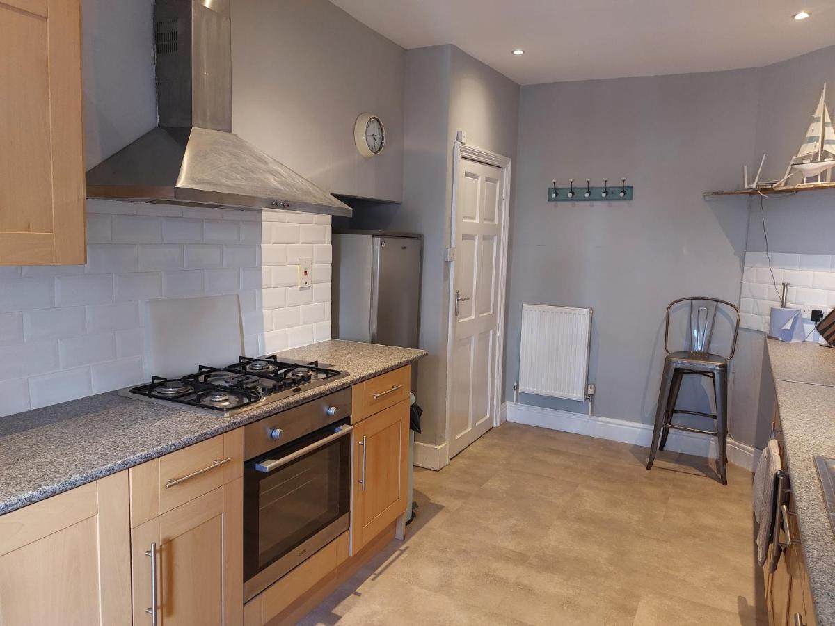Apartment, Quirky Pub With Tropical Beer Garden Llandudno