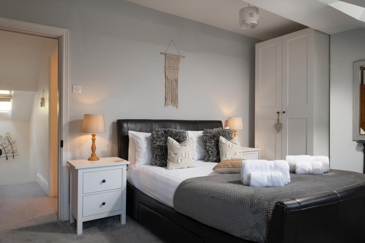 Beautiful Townhouse On The Great Orme, Pet Friendly Holiday home *