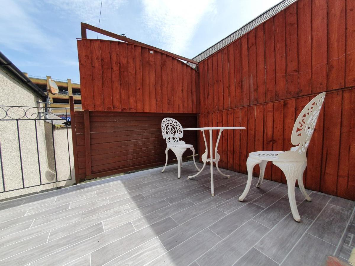 One Bed With Sofa Bed Apartment Llandudno