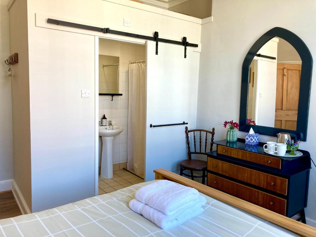 Riviera Guest house *