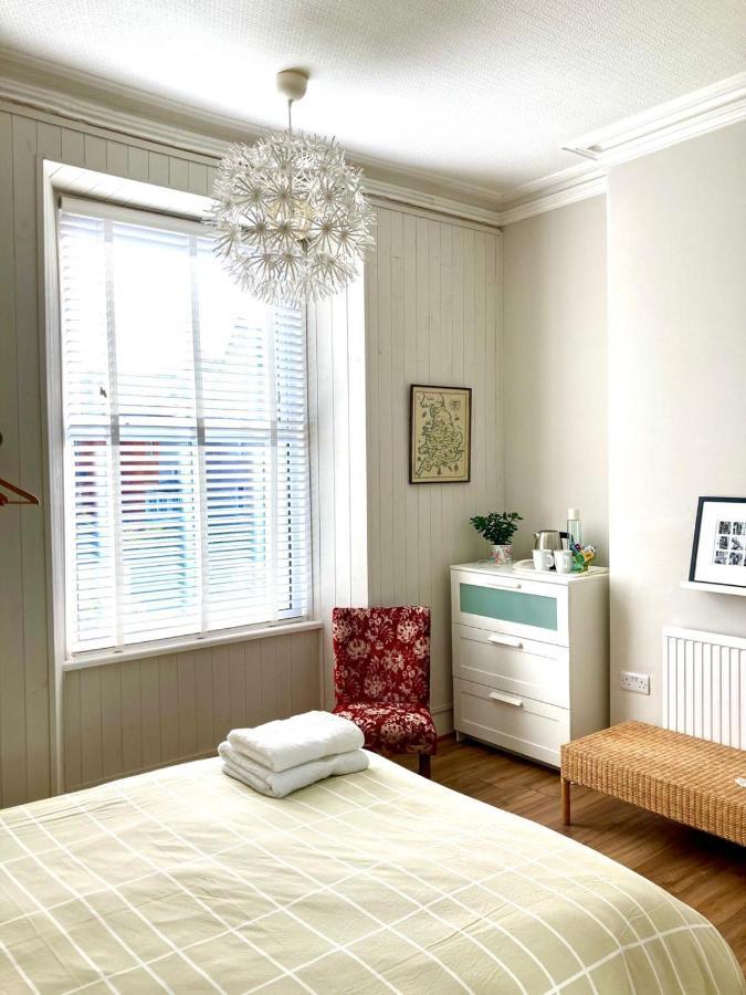 Riviera Guest house *