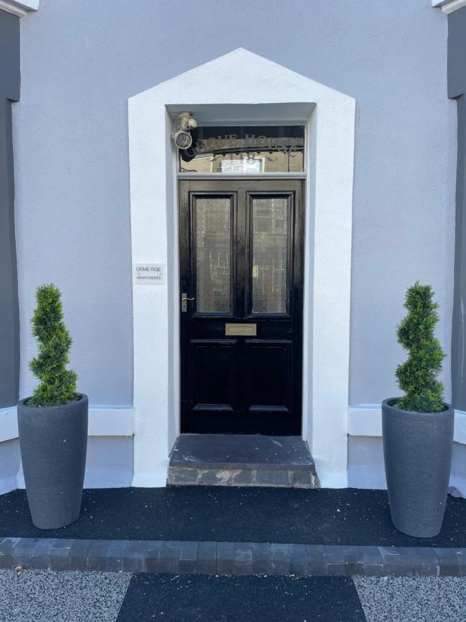 Beautifully Presented Victorian Within Walking Distance To *