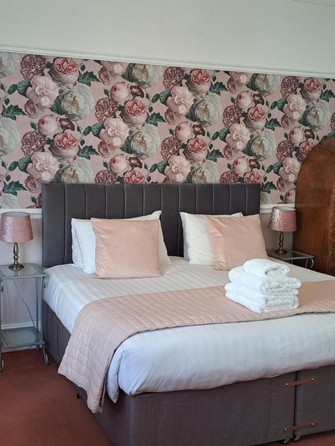 No 6 Quality * Llandudno