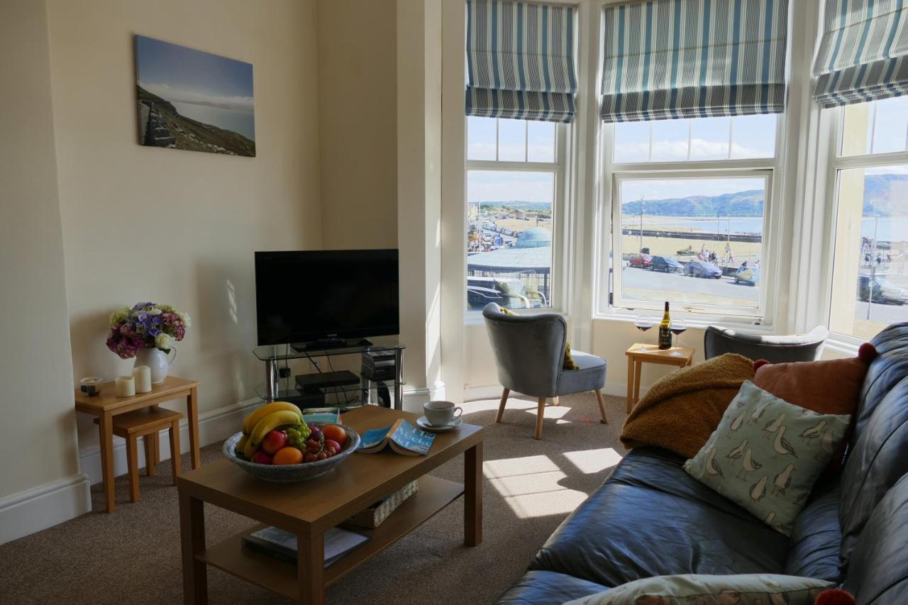 Shellseekers Apartment, Apartment